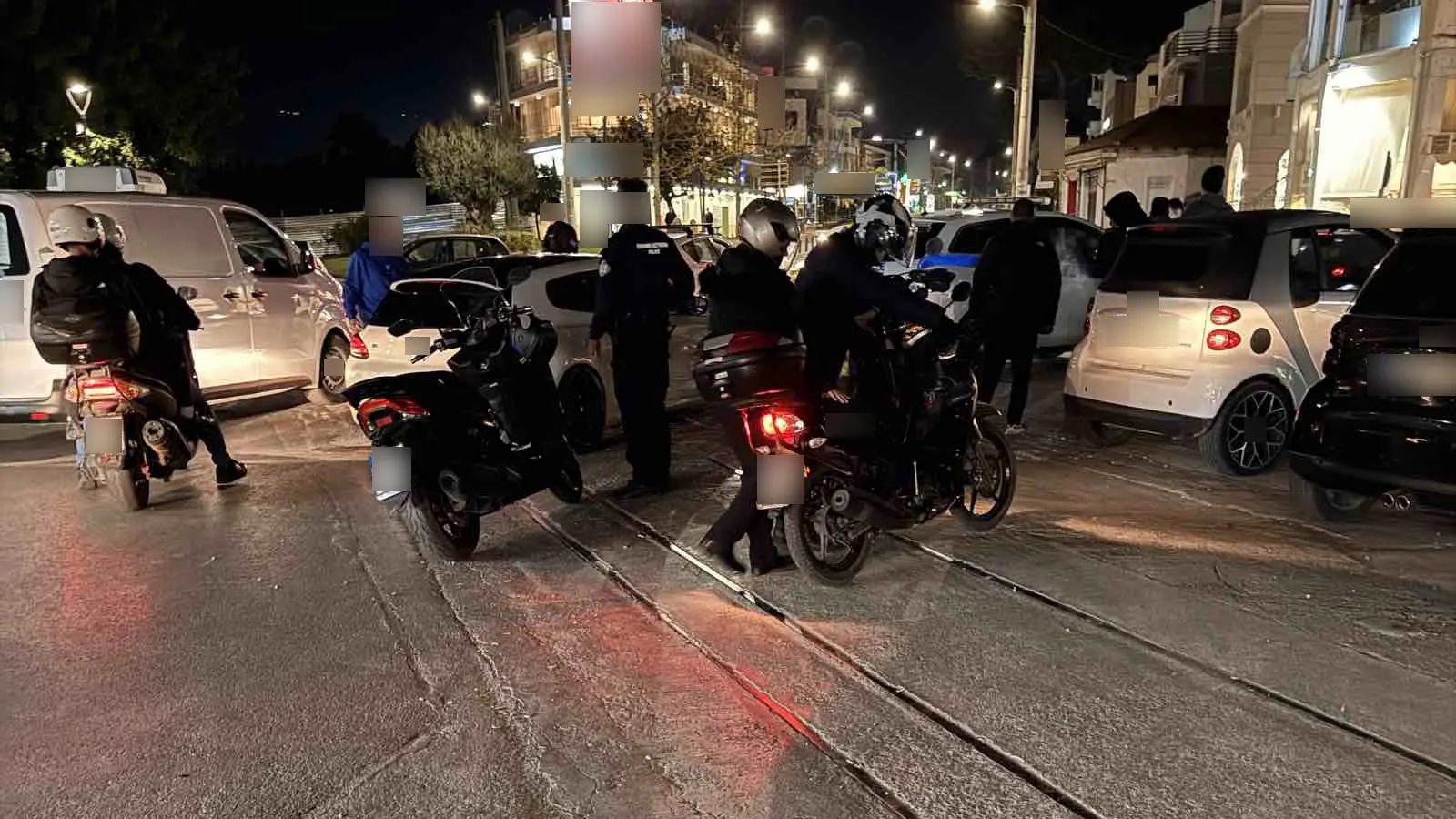 Σαρωτικοί έλεγχοι στη Δ. Αττική από την Τροχαία - «Σήκωσε» οχήματα 